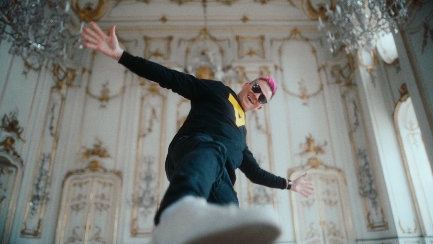 Back to the Limelight