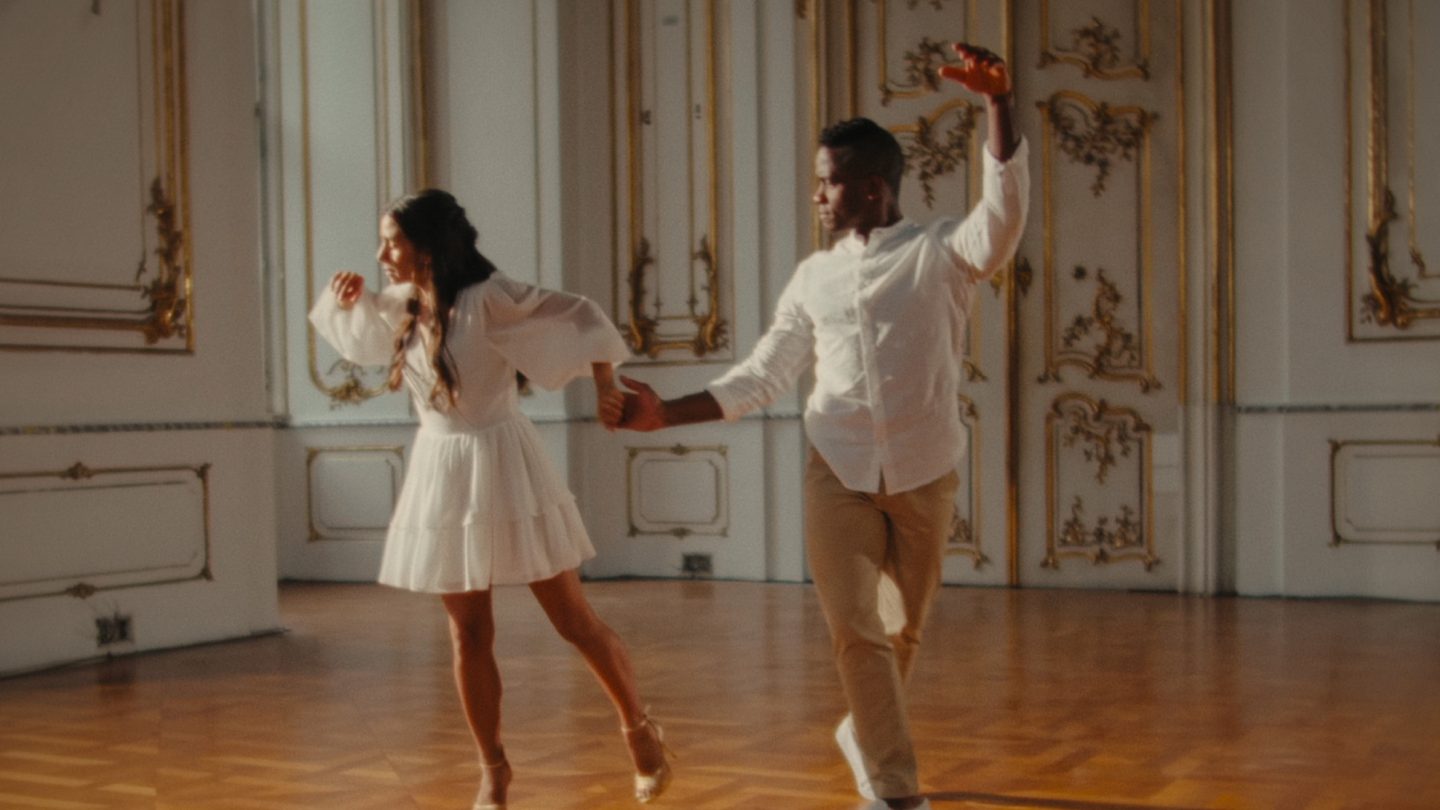 Marketa Irglova — Music Video for the Oscar-Winning Artist